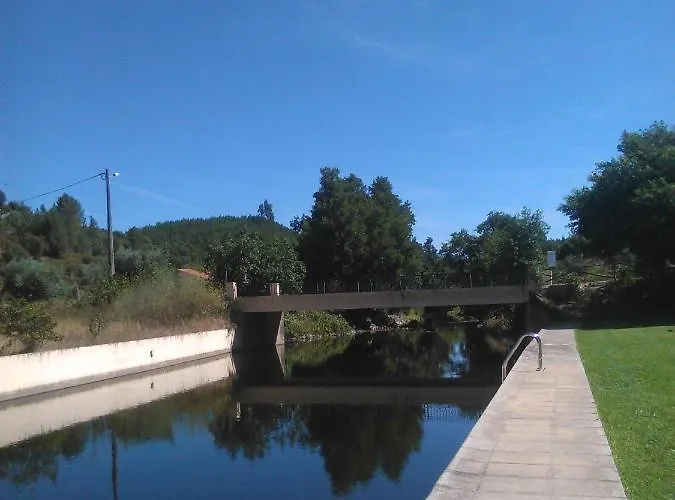 乡村民宿 Palheiros Da Ribeira Pracana Cimeira